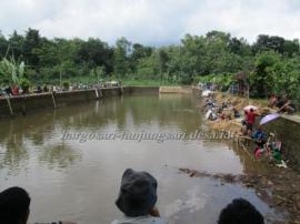 Pemancingan di Embung Sawah