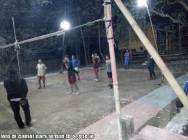 Turnamen Bola Volley Plastik di Padukuhan Jrakah